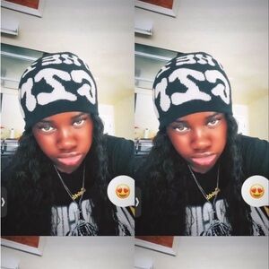 Meet your Posher, Khloe